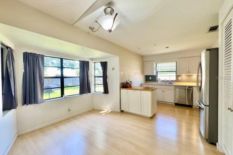 Villa ou maison à louer à Clearwater, Floride: 3 chambres, 142.79 m2 № 2409862 - photo 8