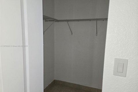 Condo in Homestead, Florida, 3 bedrooms  № 1923399 - photo 13