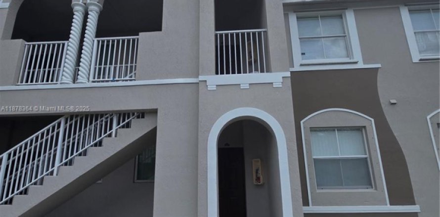 Condo in Homestead, Florida, 3 bedrooms № 1923399