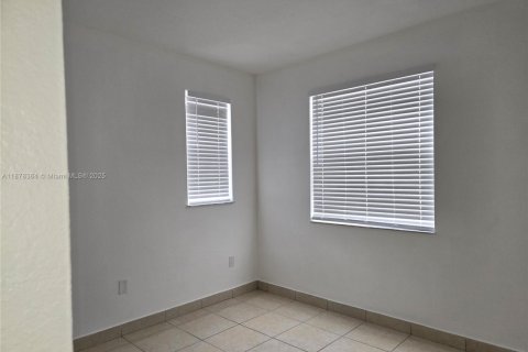 Condo in Homestead, Florida, 3 bedrooms  № 1923399 - photo 4