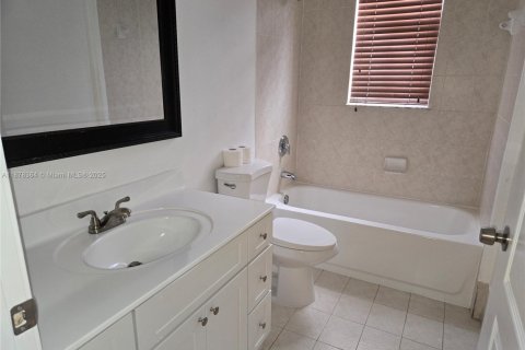 Condo in Homestead, Florida, 3 bedrooms  № 1923399 - photo 6