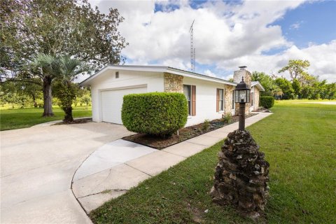 House in Williston, Florida 2 bedrooms, 124.4 sq.m. № 2361161