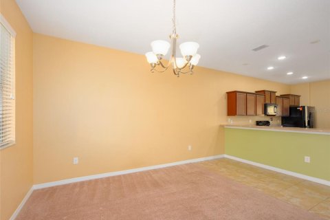 Adosado en venta en Apopka, Florida, 3 dormitorios, 148.46 m2 № 2092275 - foto 8