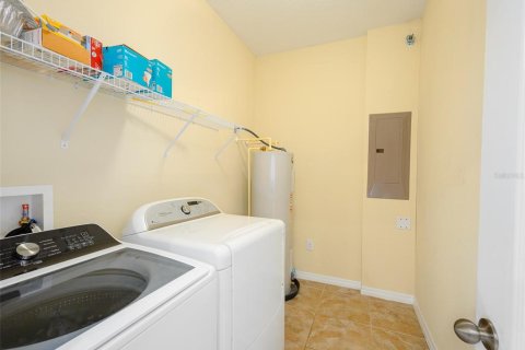 Adosado en venta en Apopka, Florida, 3 dormitorios, 148.46 m2 № 2092275 - foto 10