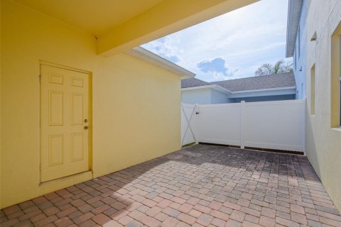 Adosado en venta en Apopka, Florida, 3 dormitorios, 148.46 m2 № 2092275 - foto 24