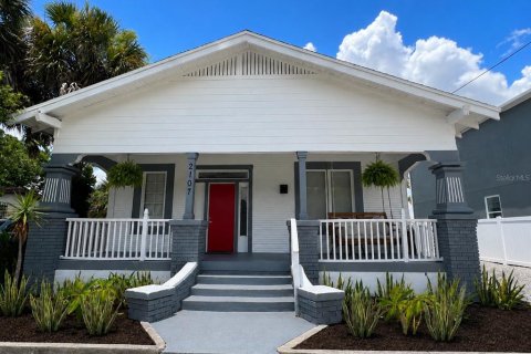 Villa ou maison à Tampa, Floride 3 chambres, 153.57 m2 № 2321537