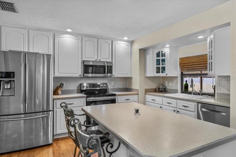 House in Plant City, Florida 3 bedrooms, 128.39 sq.m. № 1854659 - photo 15