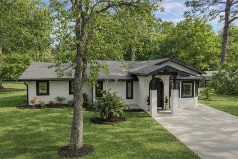 Casa en Ocala, Florida 3 dormitorios, 203.64 m2 № 2109956