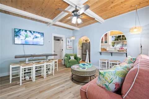 Propiedad comercial en venta en Indian Rocks Beach, Florida, 116.13 m2 № 1757209 - foto 7