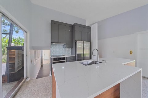 Casa en venta en Saint Petersburg, Florida, 3 dormitorios, 173.63 m2 № 1869352 - foto 11