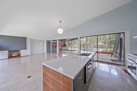 Casa en venta en Saint Petersburg, Florida, 3 dormitorios, 173.63 m2 № 1869352 - foto 14