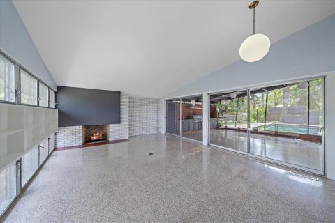 Casa en venta en Saint Petersburg, Florida, 3 dormitorios, 173.63 m2 № 1869352 - foto 6