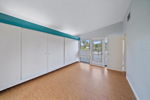 Casa en venta en Saint Petersburg, Florida, 3 dormitorios, 173.63 m2 № 1869352 - foto 19