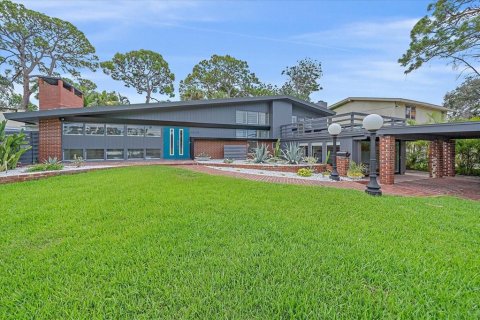 Casa en venta en Saint Petersburg, Florida, 3 dormitorios, 173.63 m2 № 1869352 - foto 1