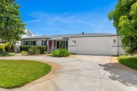Villa ou maison à louer à Saint Petersburg, Floride: 3 chambres, 182.55 m2 № 1849406 - photo 3