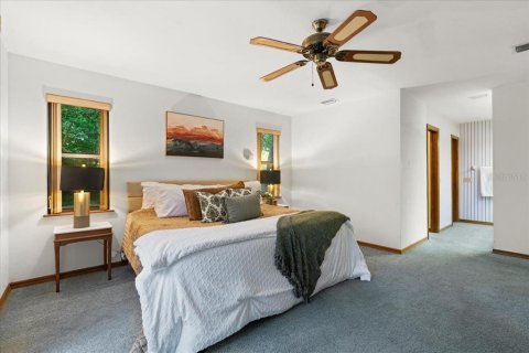 Casa en venta en Gainesville, Florida, 4 dormitorios, 190.17 m2 № 1904033 - foto 19