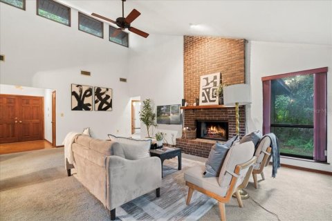 Casa en venta en Gainesville, Florida, 4 dormitorios, 190.17 m2 № 1904033 - foto 6