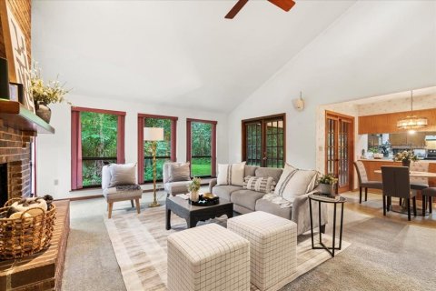 Casa en venta en Gainesville, Florida, 4 dormitorios, 190.17 m2 № 1904033 - foto 5