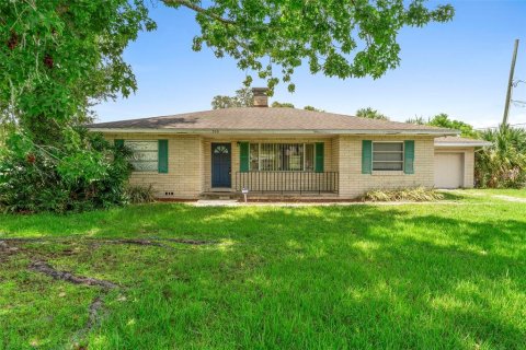 Villa ou maison à louer à DeLand, Floride: 3 chambres, 132.29 m2 № 1832757 - photo 1