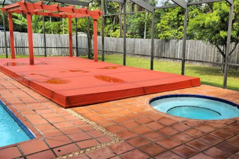 Casa en venta en Pinecrest, Florida, 3 dormitorios, 171.13 m2 № 2055662 - foto 2