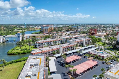 Copropriété à vendre à Venice, Floride: 2 chambres, 94.11 m2 № 2093094 - photo 6