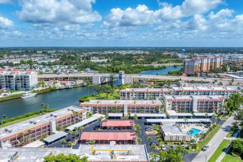 Copropriété à vendre à Venice, Floride: 2 chambres, 94.11 m2 № 2093094 - photo 5