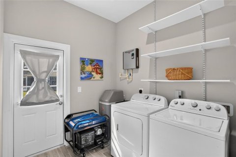 Villa ou maison à vendre à Zephyrhills, Floride: 2 chambres, 144.18 m2 № 2437140 - photo 30
