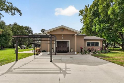 Villa ou maison à Zephyrhills, Floride 2 chambres, 144.18 m2 № 2437140