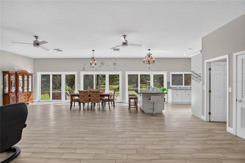 Villa ou maison à vendre à Zephyrhills, Floride: 2 chambres, 144.18 m2 № 2437140 - photo 8