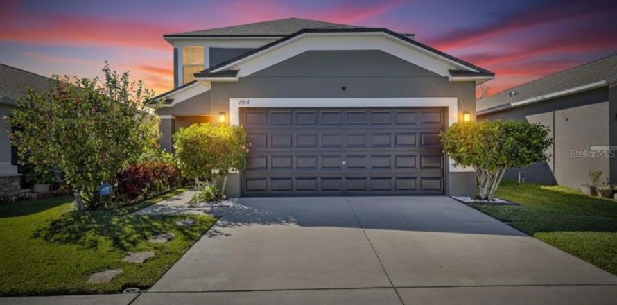 House in Ruskin, Florida 3 bedrooms, 167.97 sq.m. № 2148479