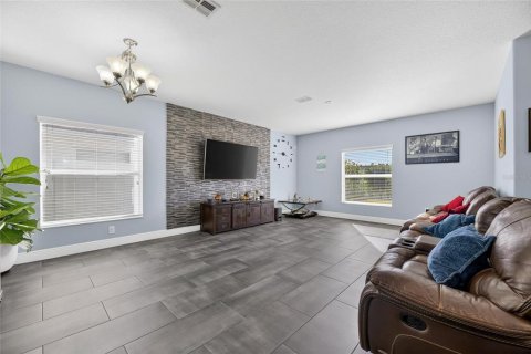 House in Ruskin, Florida 3 bedrooms, 167.97 sq.m. № 2148479 - photo 6