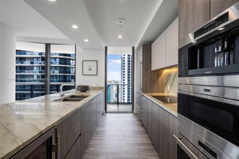 Condo in Miami, Florida, 3 bedrooms  № 1943594 - photo 19