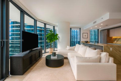 Condo in Miami, Florida, 3 bedrooms  № 1943594 - photo 22