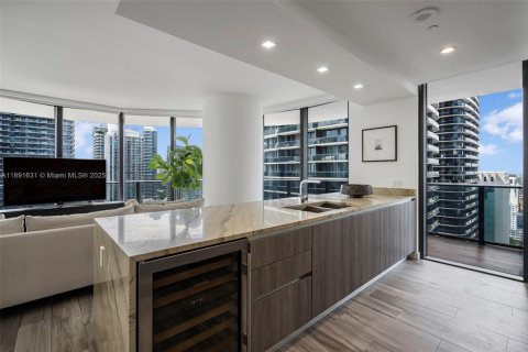 Condo in Miami, Florida, 3 bedrooms  № 1943594 - photo 20