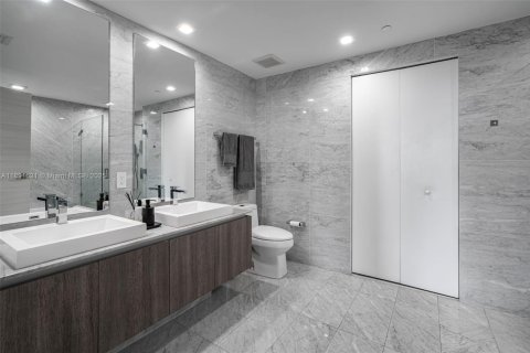 Condo in Miami, Florida, 3 bedrooms  № 1943594 - photo 14