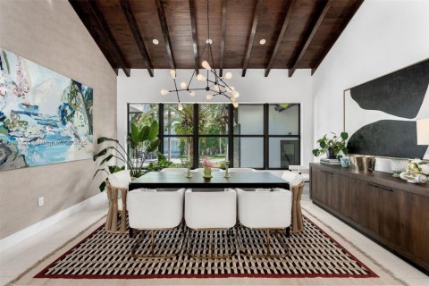 House in Key Biscayne, Florida 6 bedrooms, 513.56 sq.m. № 1942379 - photo 9