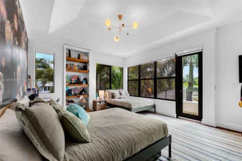 House in Key Biscayne, Florida 6 bedrooms, 513.56 sq.m. № 1942379 - photo 26