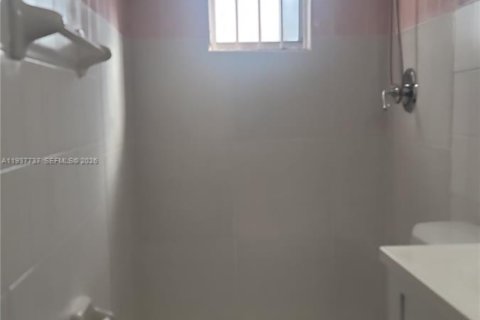 Villa ou maison à vendre à Miami, Floride: 4 chambres, 167.69 m2 № 1995576 - photo 7