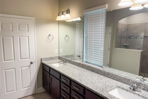 House in Apollo Beach, Florida 4 bedrooms, 258.18 sq.m. № 1815946 - photo 7