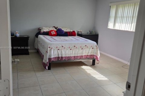 Condominio en venta en Margate, Florida, 2 dormitorios, 86.4 m2 № 2082860 - foto 5