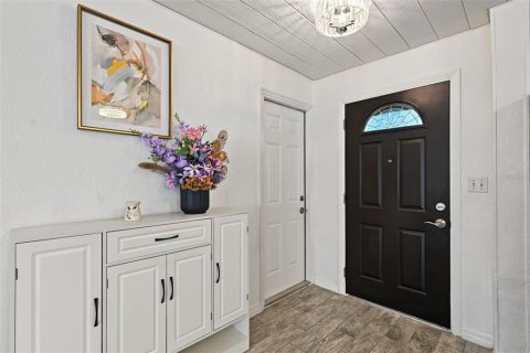 Villa ou maison à vendre à New Port Richey, Floride: 2 chambres, 97.36 m2 № 2437196 - photo 8