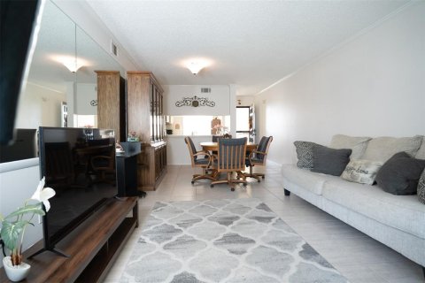 Condominio en venta en Orlando, Florida, 2 dormitorios, 86.77 m2 № 1812985 - foto 3