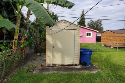 Купить виллу или дом в Майами-Гарденс, Флорида 3 спальни, 118.36м2, № 1998092 - фото 18