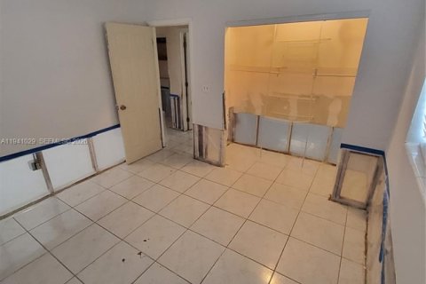 Купить виллу или дом в Майами-Гарденс, Флорида 3 спальни, 118.36м2, № 1998092 - фото 13