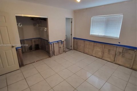 Купить виллу или дом в Майами-Гарденс, Флорида 3 спальни, 118.36м2, № 1998092 - фото 12