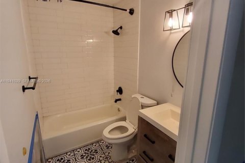 Купить виллу или дом в Майами-Гарденс, Флорида 3 спальни, 118.36м2, № 1998092 - фото 10