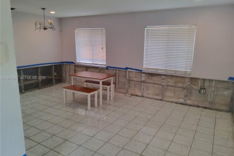 Купить виллу или дом в Майами-Гарденс, Флорида 3 спальни, 118.36м2, № 1998092 - фото 3