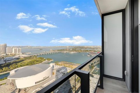 Condominio en alquiler en Miami, Florida, 1 dormitorio, 39.95 m2 № 1942690 - foto 10
