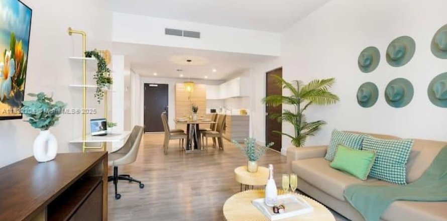 Condo à Hollywood, Floride, 2 chambres  № 1937841