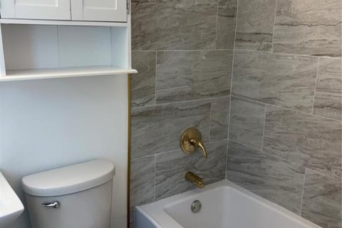 Apartamento en alquiler en Madeira Beach, Florida, 1 dormitorio, 46.82 m2 № 2102778 - foto 4